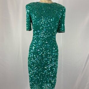 Albert Nipon Size 6 Vintage Elegant Green Sequin Dress Evening Purse